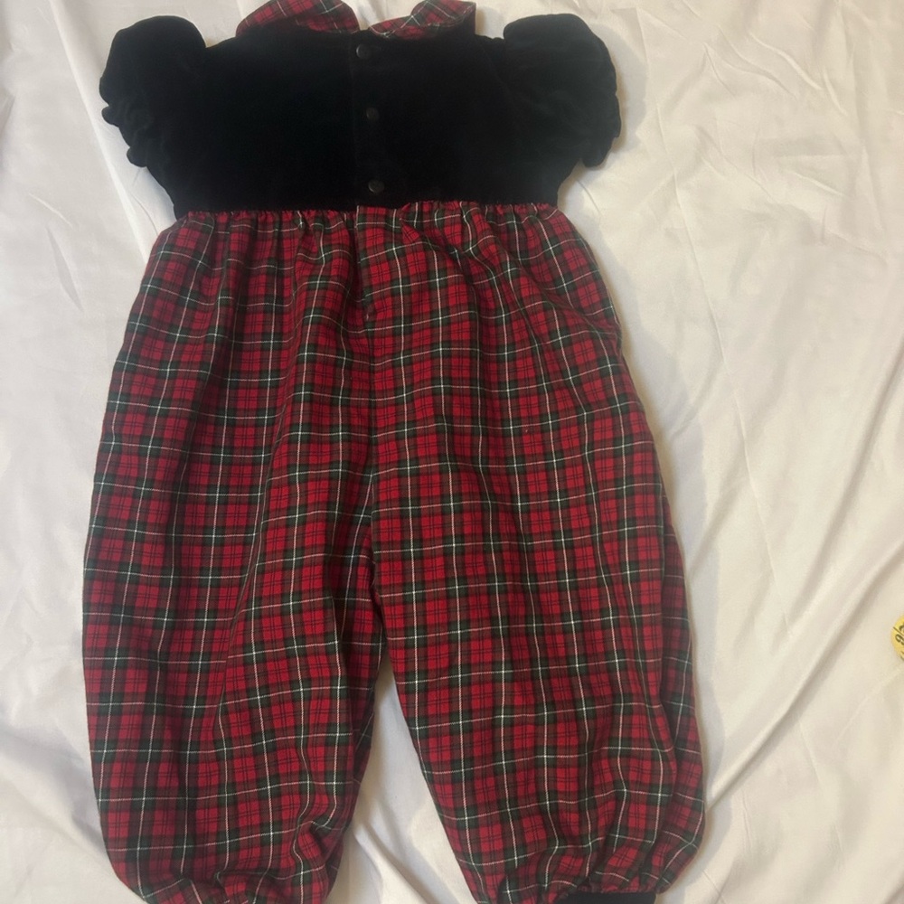 Carter’s Baby Girl 12 Months Velvet Tartan Plaid Jumper Romper Christmas - Picture 3 of 7
